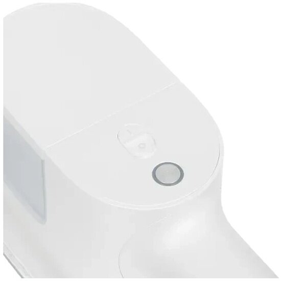 Отпариватель Xiaomi BHR9034EU Handheld Steam Iron EU в руках пользователя