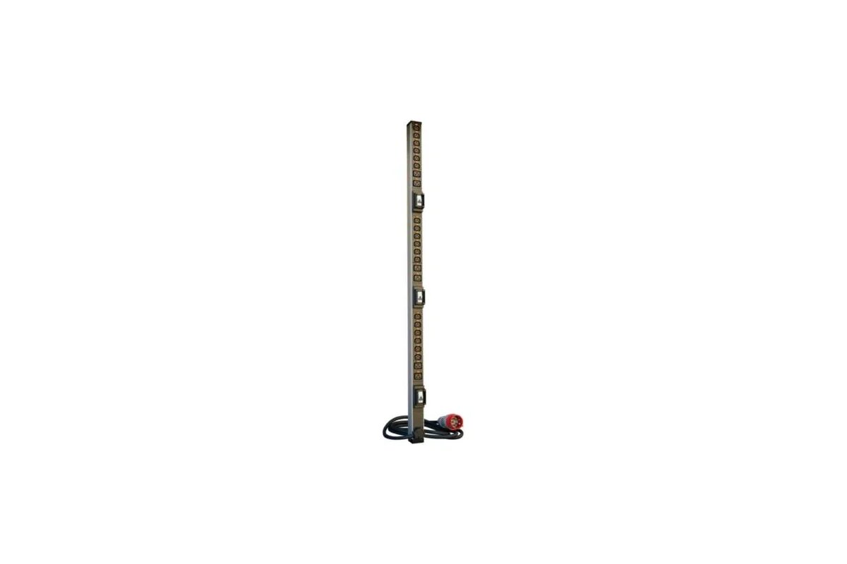 PDU Legrand Zero-U в алюминиевом корпусе, 380В/16A/3Ф, CEE входной разъём, MCB, 18 розеток C13, 6 розеток C19 с системой блокировки вилки на выходе - фото №1
