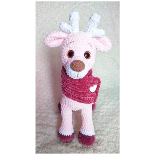 Олень вязаный