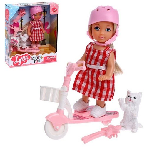 Кукла малышка Lyna на прогулке с самокатом, питомцем и аксессуарами, микс кукла с цветными волосами с самокатом 1 упаковка