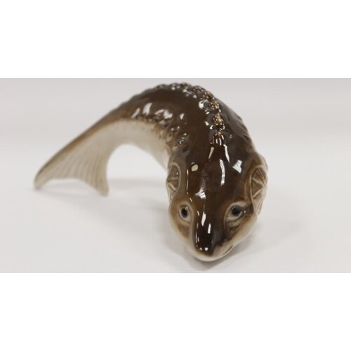 Белужка Фарфоровая фигурка Сциталис