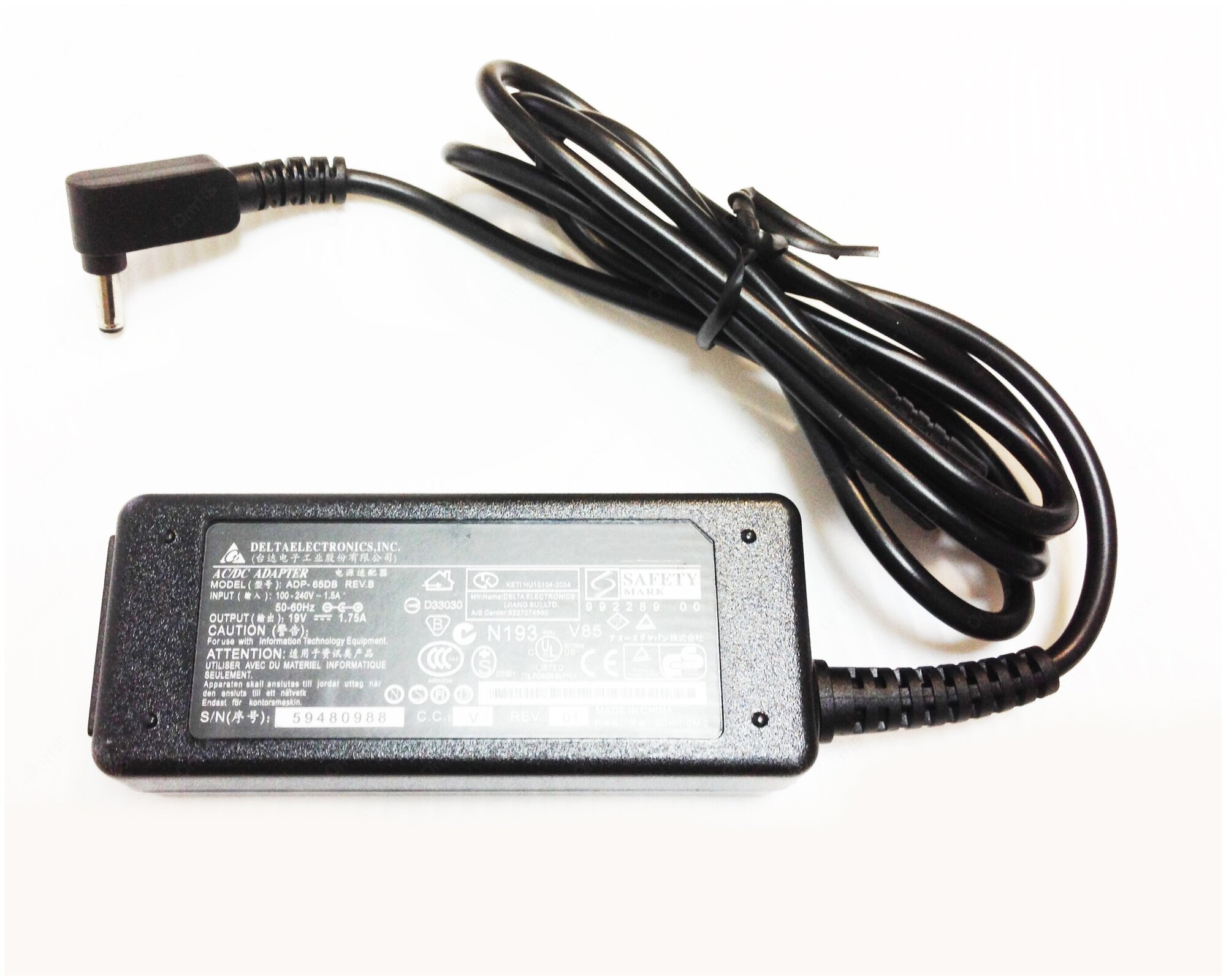 Блок питания (сетевой адаптер) для ноутбуков Asus 19V 1.75A 33W 4x1.35 мм черный без сетевого кабеля