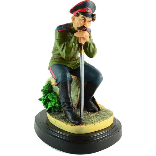 Казак в раздумьях в зеленом