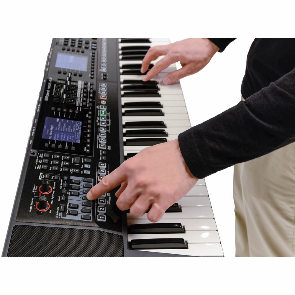 Roland E-A7 синтезатор аранжировщик с возможностью расширения