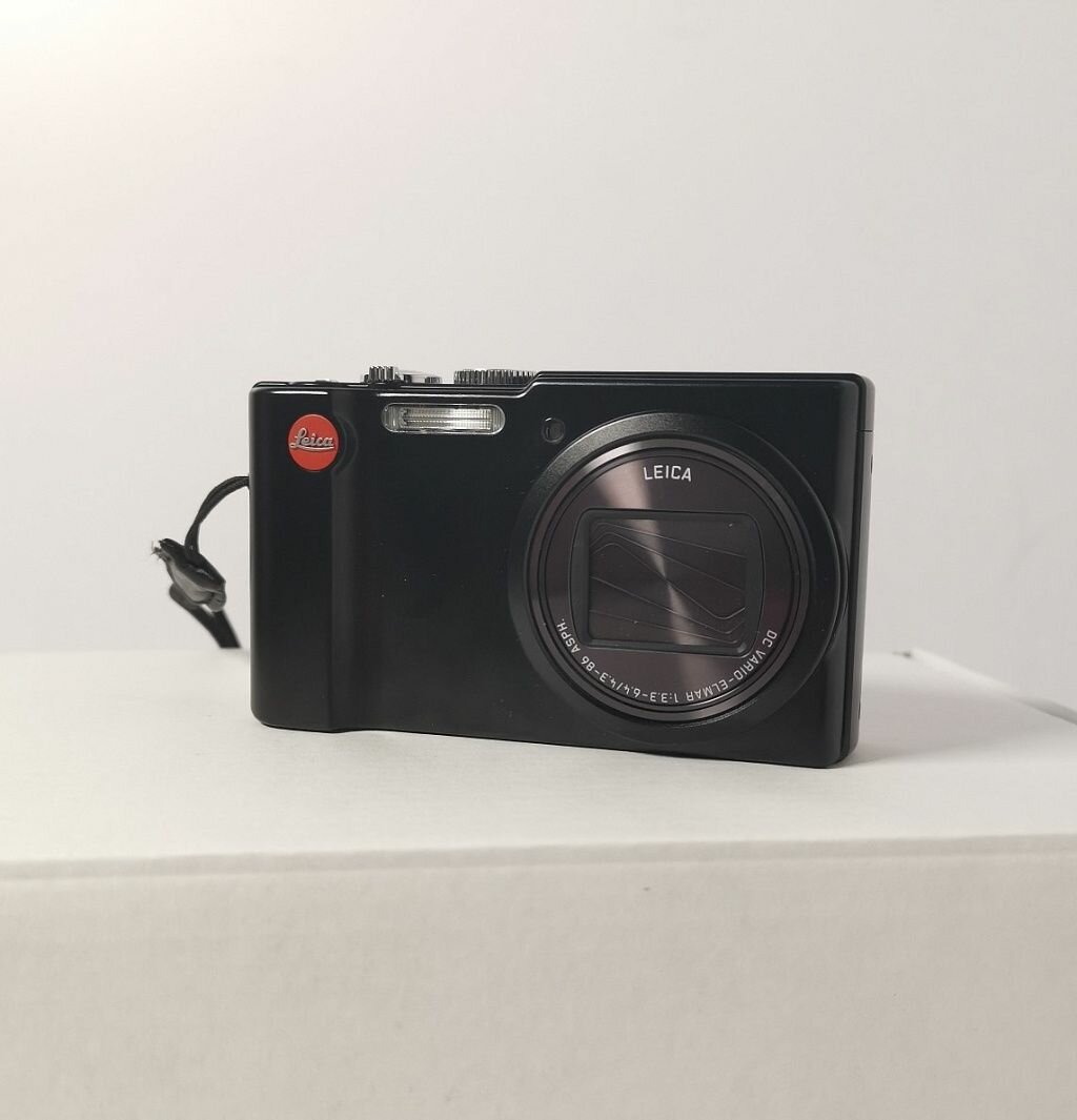 Фотоаппарат Лейка Leica V-LUX 40 реставрация