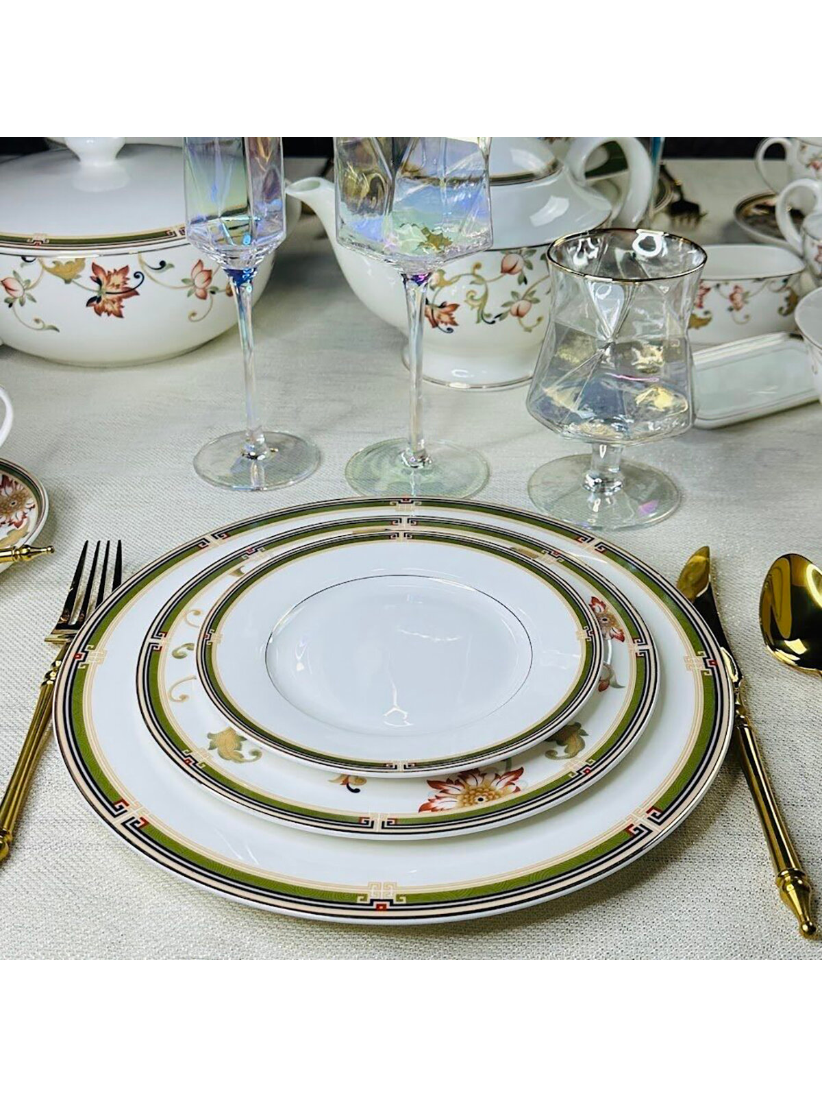Набор тарелок на 6 персон Lenardi Кассиопея, из костяного фарфора, 16,5 см