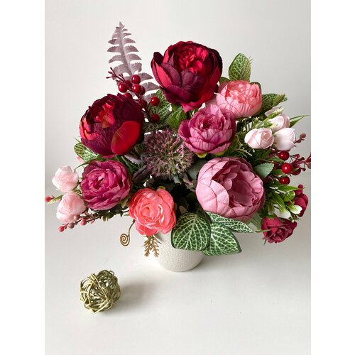 Искусственные пионы, розы в кашпо, композиция из цветов