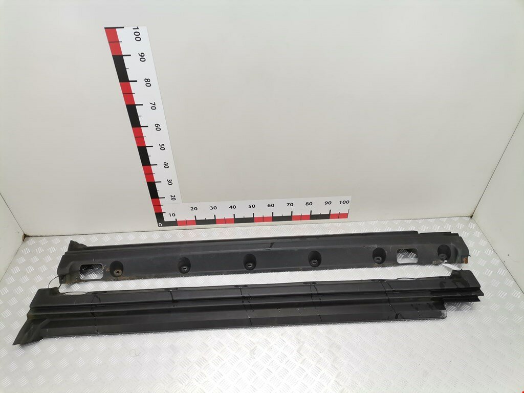 Накладка декоративная на порог (Комплект) Land Rover Range Rover 3 LR018384 арт. 1447778