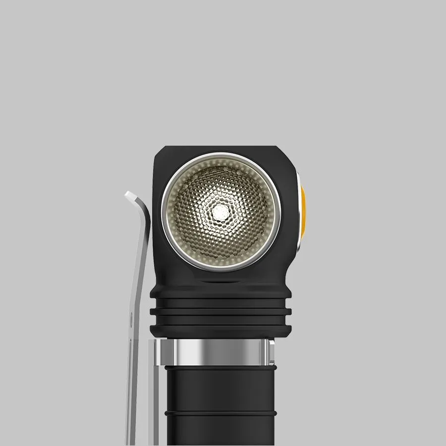 Фонарь Armytek Wizard C1 Pro Magnet USB Теплый — фото 1
