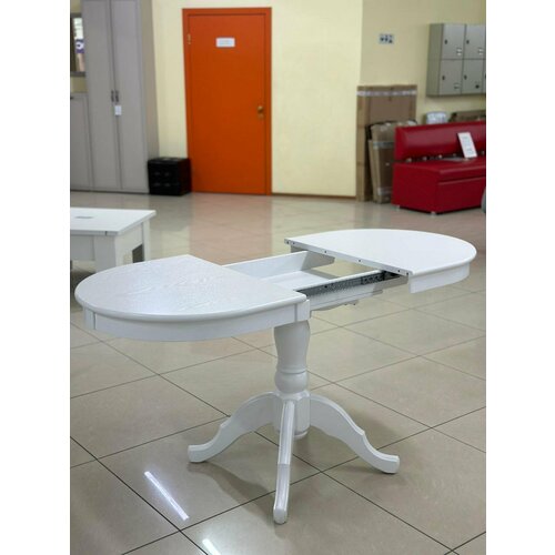 Стол УЮТ белый .110*70(+32) столешница мдф . ножки из массива березы . высота 76 см. производитель Ульяновск