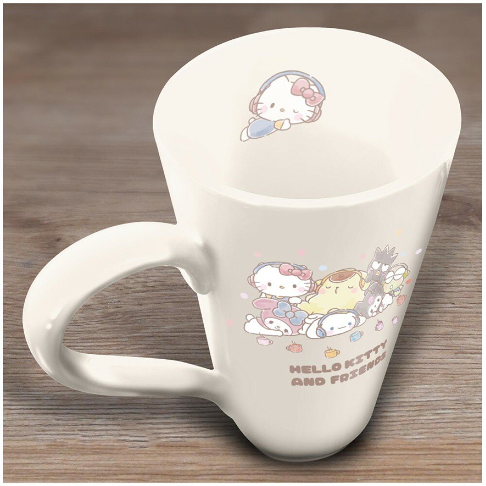Кружка Pyramid Hello Kitty & Friends GMG2404340 (FFFF-D6F) — фото 1