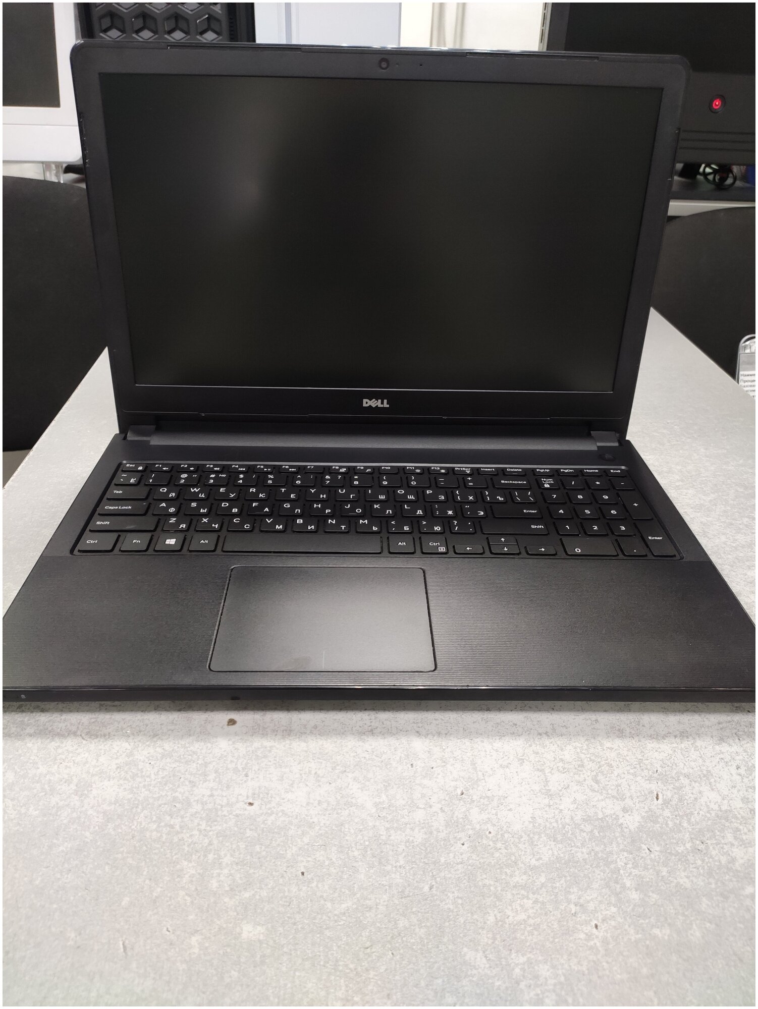 15.6" Ноутбук DELL Vostro 3558 1366x768, Intel Core i3 5005U 2 ГГц, RAM 8 ГБ, NVIDIA GeForce 920M