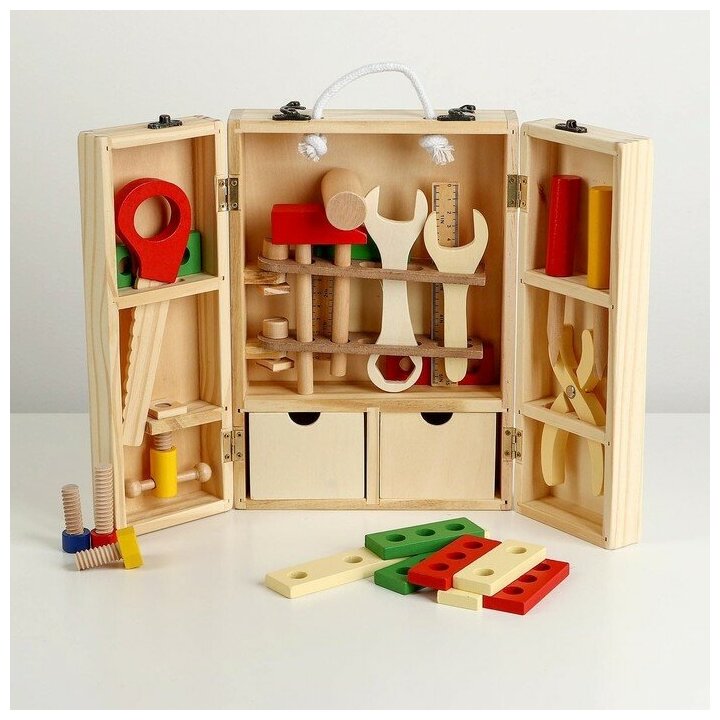 Набор инструментов "Юный мастер" в деревянном ящике