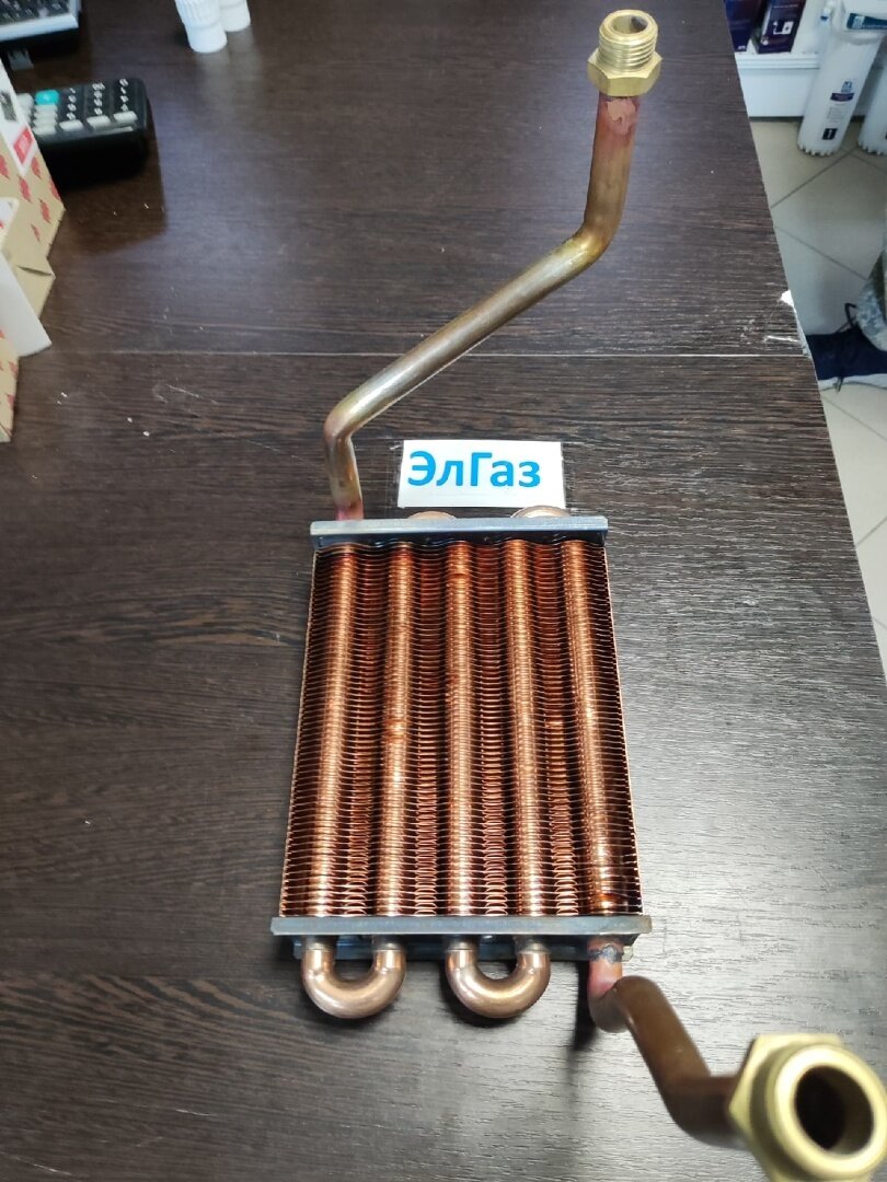 Основной (первичный) теплообменник 12/18 кВт для газ котла ( будерус) BUDERUS LOGAMAX U072-12/18/18K И BOSCH (бош) GAZ 2000 W 6000 W АРТ 87186446380