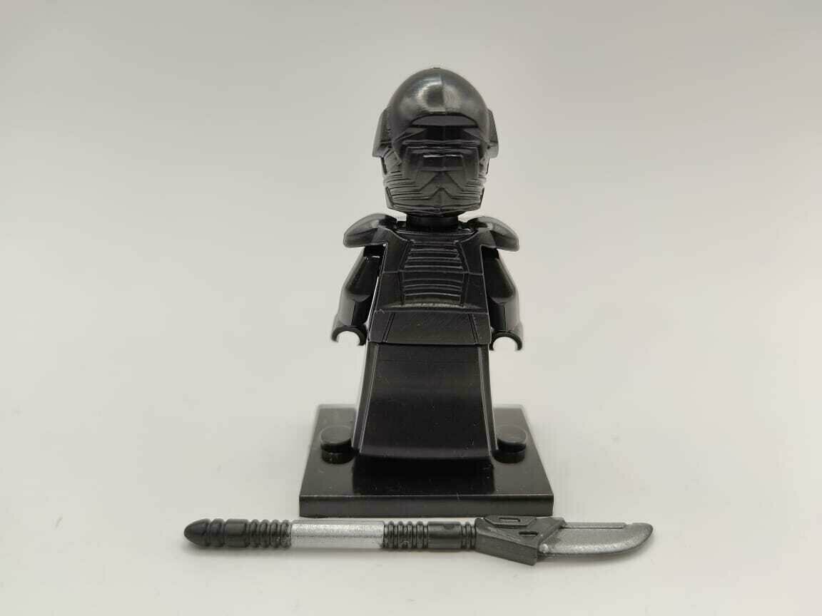 Минифигурка "Преторианец Сноука в черной броне версия 2" — фото 1
