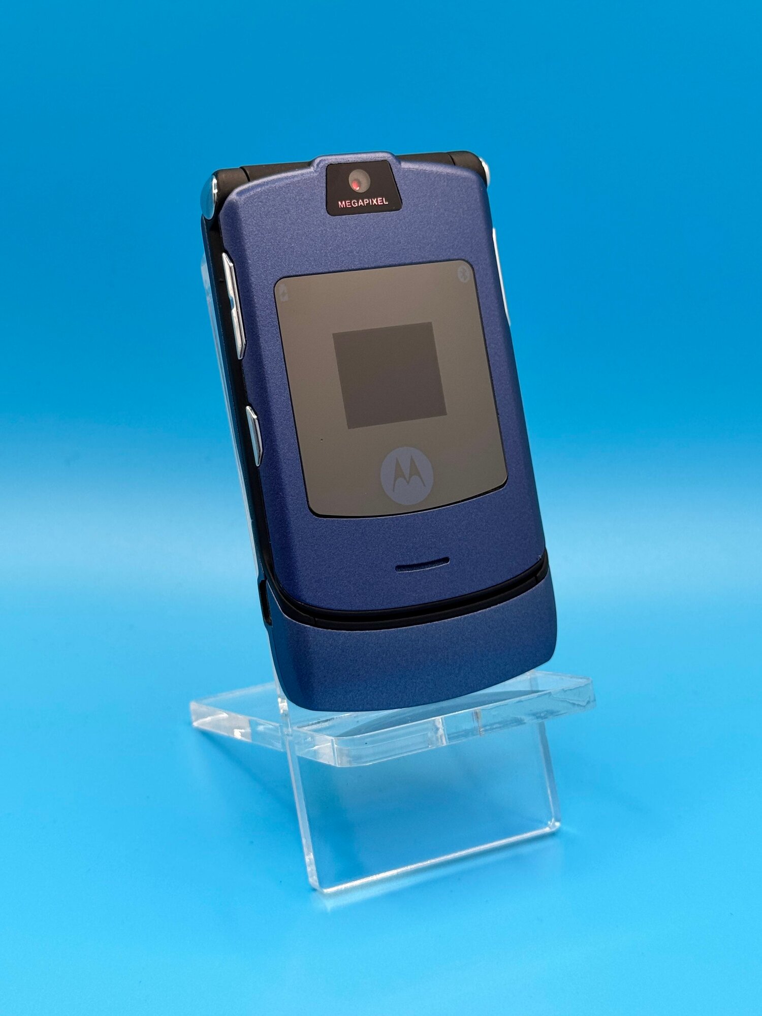 Мобильный телефон Motorola RAZR V3i