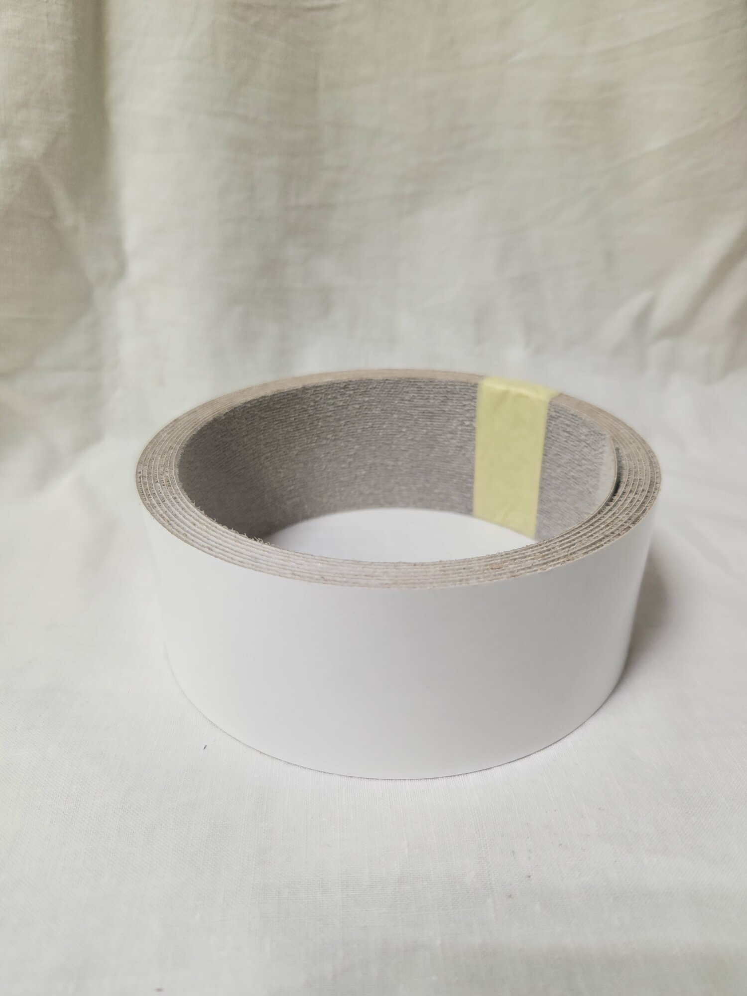 Кромка для столешниц меламин с клеем Скиф 3000*50*1 мм Белый глянец