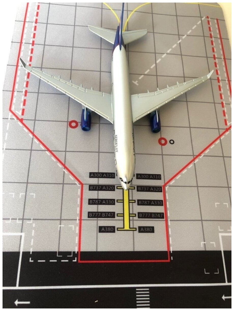 Металлическая модель самолета Аэробус A330 / Airbus