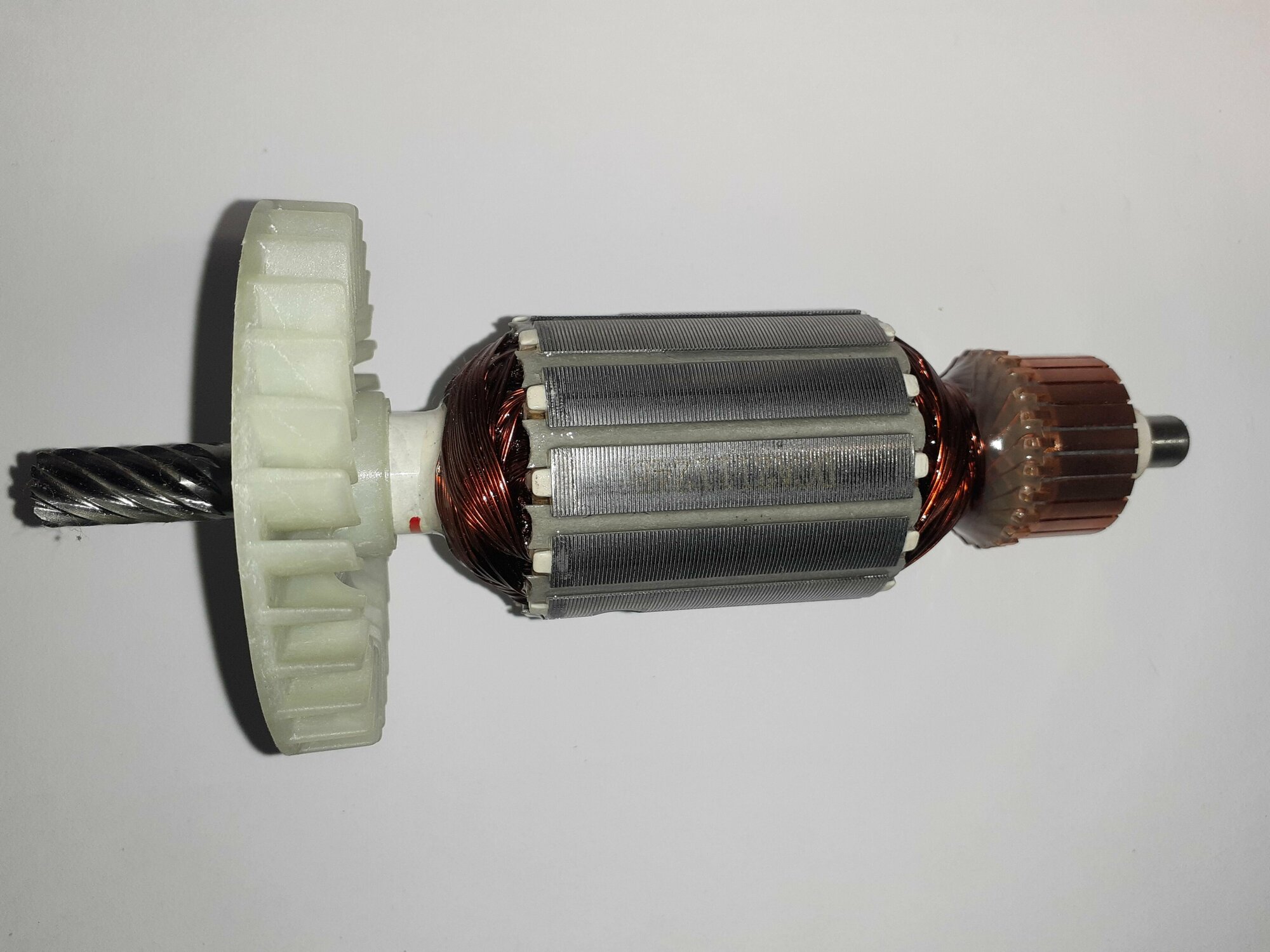 Ротор  якорь  для дисковой пилы 5704R MAKITA