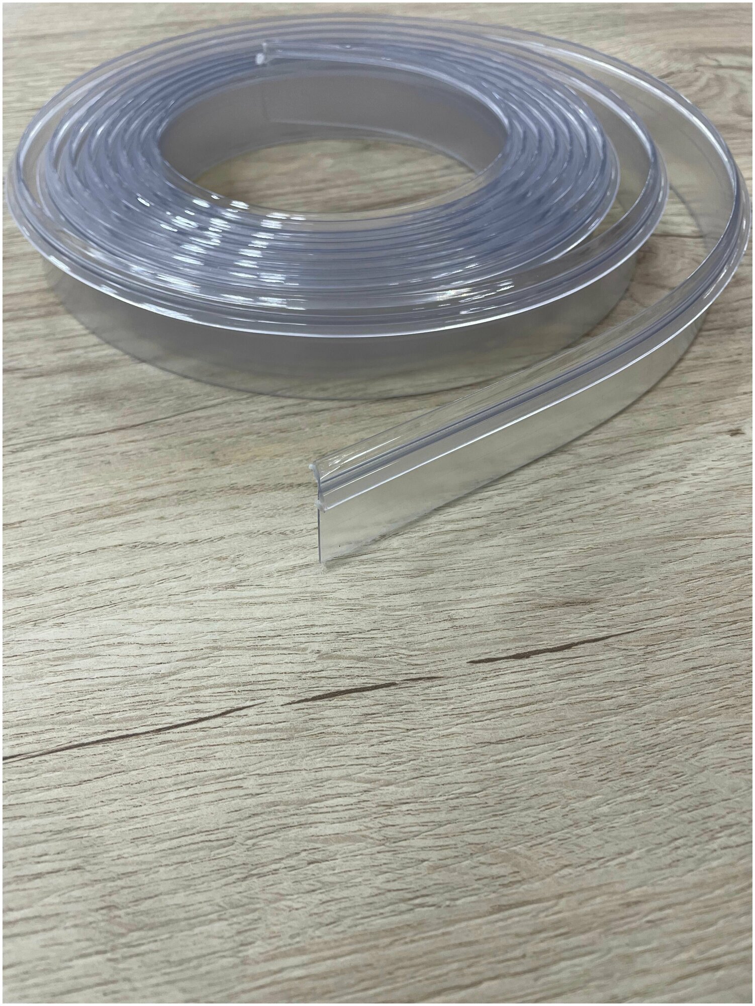 Лента уплотнительная силиконовая для столешницы Thermoplast AP632 , Прозрачный 0000 длина 4,2м , альтернатива герметику - фотография № 8