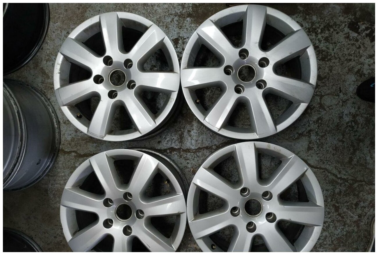 Колесные диски Volkswagen Touareg 7.5xR17/5x130 71.6 (оригинал)