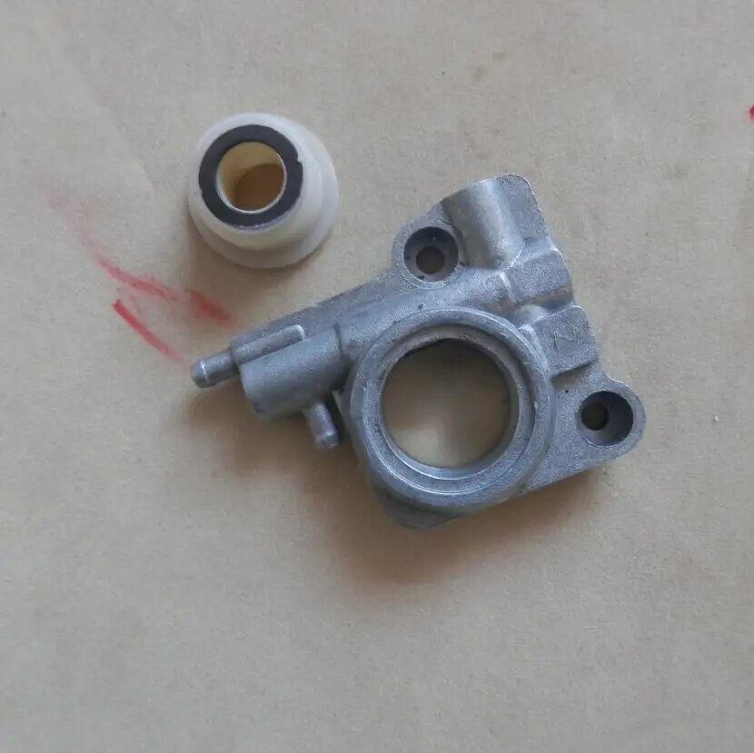 Масляный насос и червячная шестерня для бензопилы YAMABIKO ECHO  OIL PUMP Worm Gear