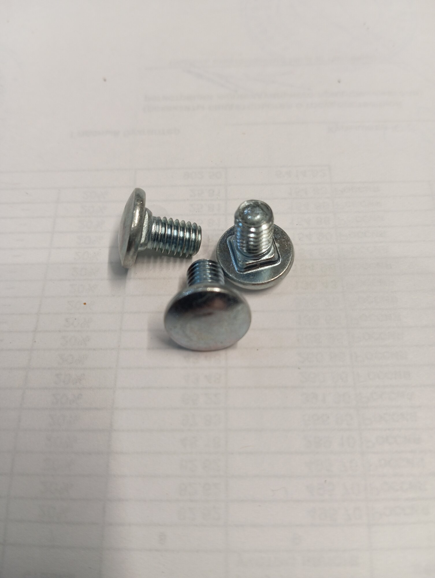 Болт мебельный 6*10. кт 100шт.