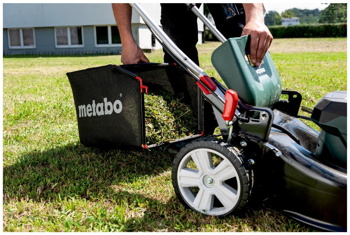 Газонокосилка аккумуляторная METABO RM 36-18 LTX BL 46, 2х5.2 Ач + ЗУ (T0524) - фотография № 5