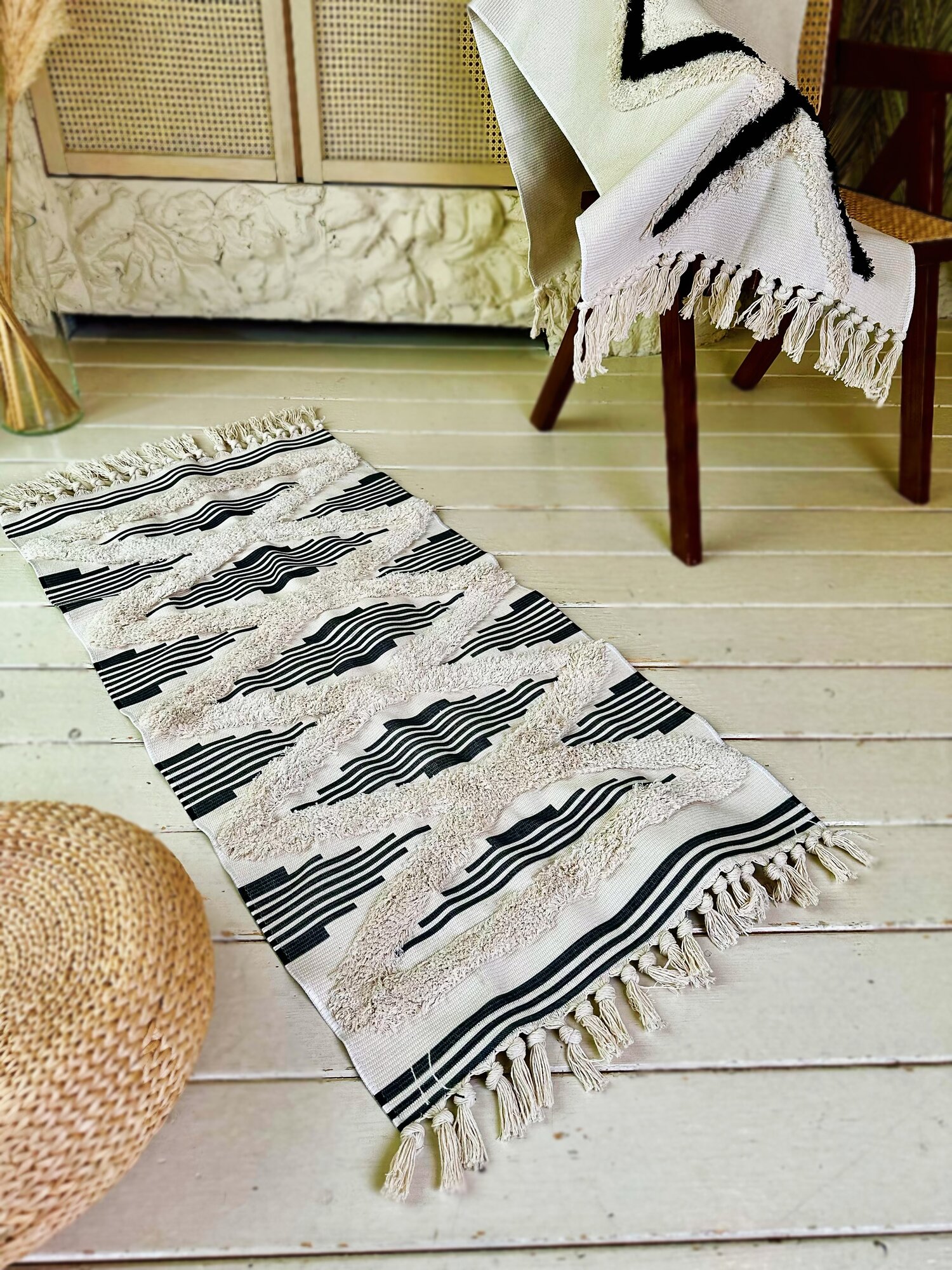 фото Коврик в скандинавском стиле с кисточками 60Х120