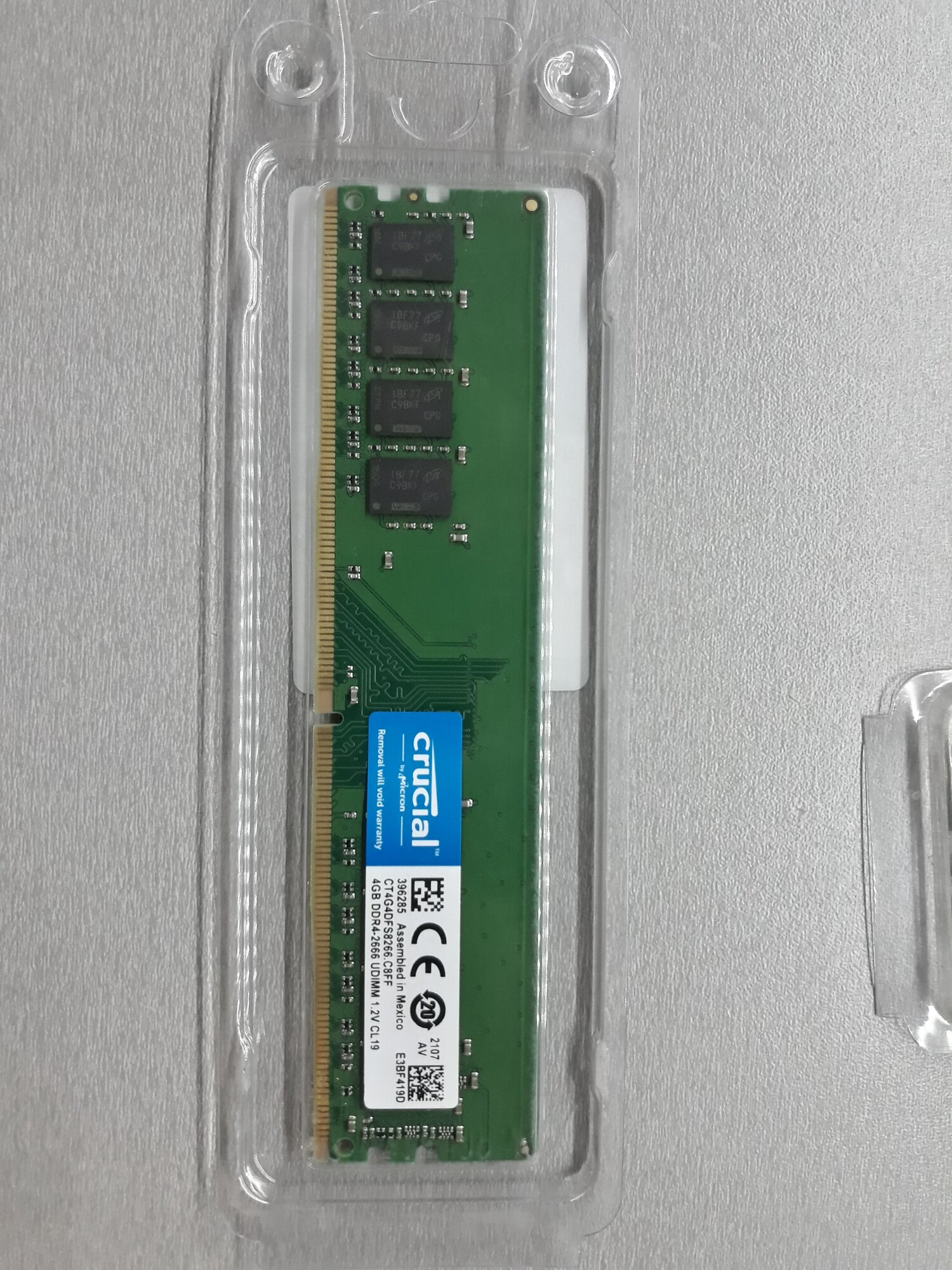 Оперативная память Crucial 4 ГБ DDR4 2666 МГц DIMM CL19 CT4G4DFS8266 - фотография № 17