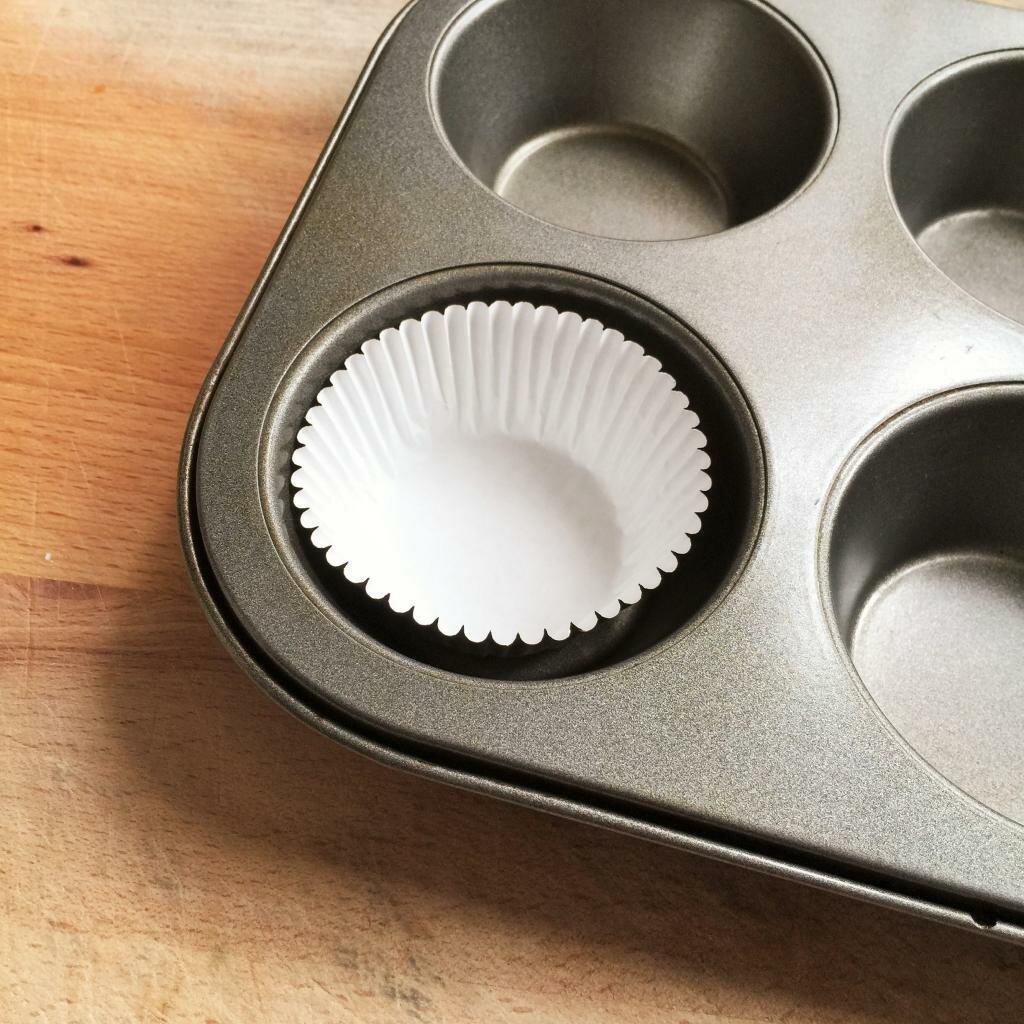 фото Форма для выпечки и запекания 1000штук/ Форма бумажная для кексов 30мм*25мм/ Формочки пергаментные белые для конфет