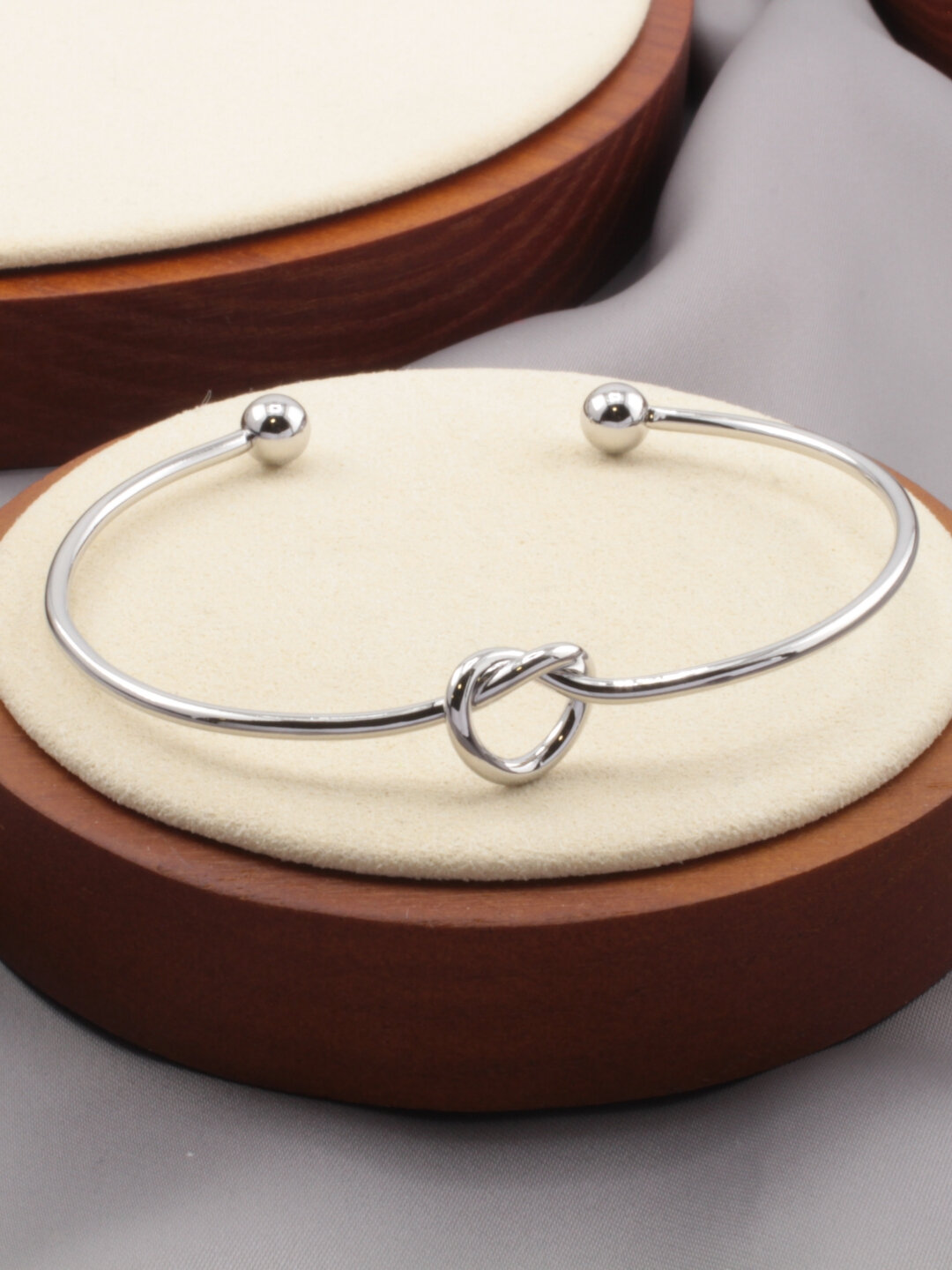 Браслет, 1 шт., размер one size, диаметр 6.5 см, серебряный — фото 1