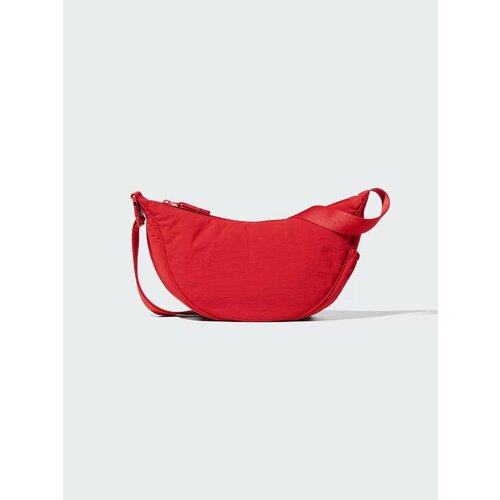 фото Сумка uniqlo, фактура перфорированная, красный