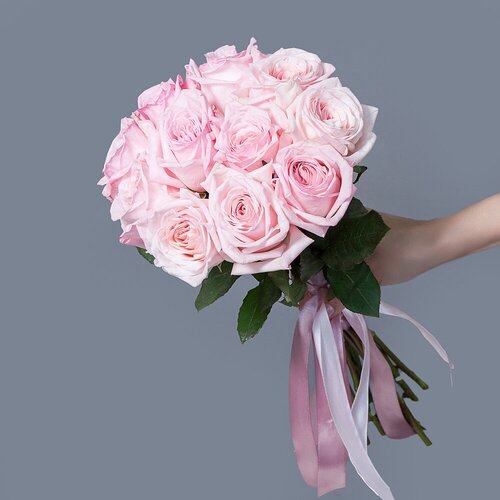Моно цветы живые срезанные, букет 11 Роз "Pink O`hara"