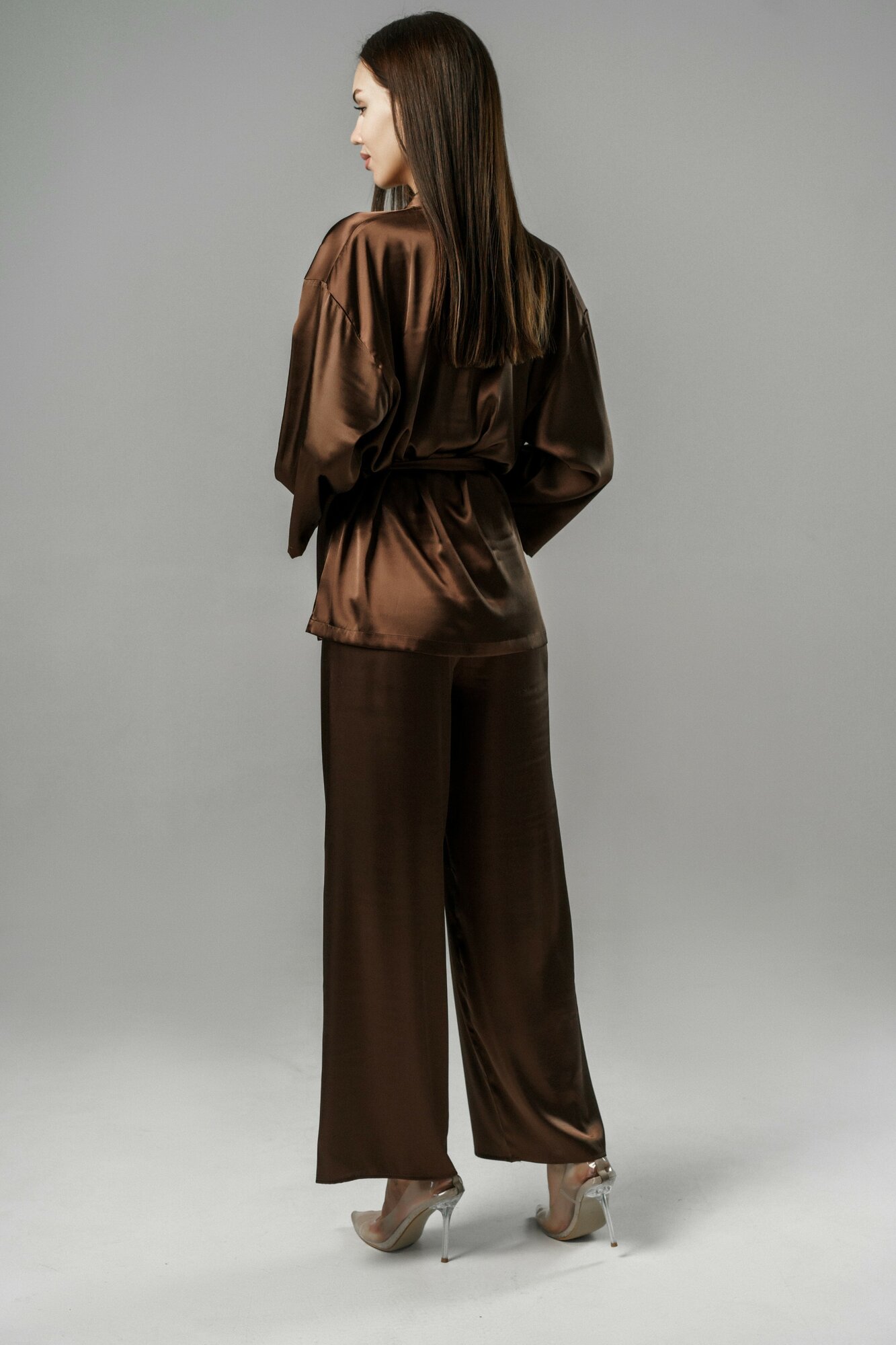 Атласная пижама с пеньюаром, шоколадный, XS - фотография № 5