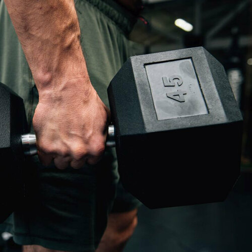 Гантель гексагональная резиновая IDOL Action, 45 кг