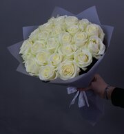 Букет из белых роз, 13 штук "Дрим" длина 40 см Россия(большой бутон)