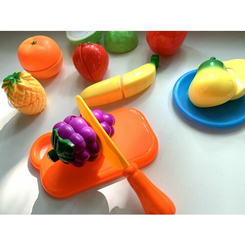 фото Игровой набор режем фрукты на липучке большой размер игрушек с доской и ножом, тарелкой 11 предметов happy mail