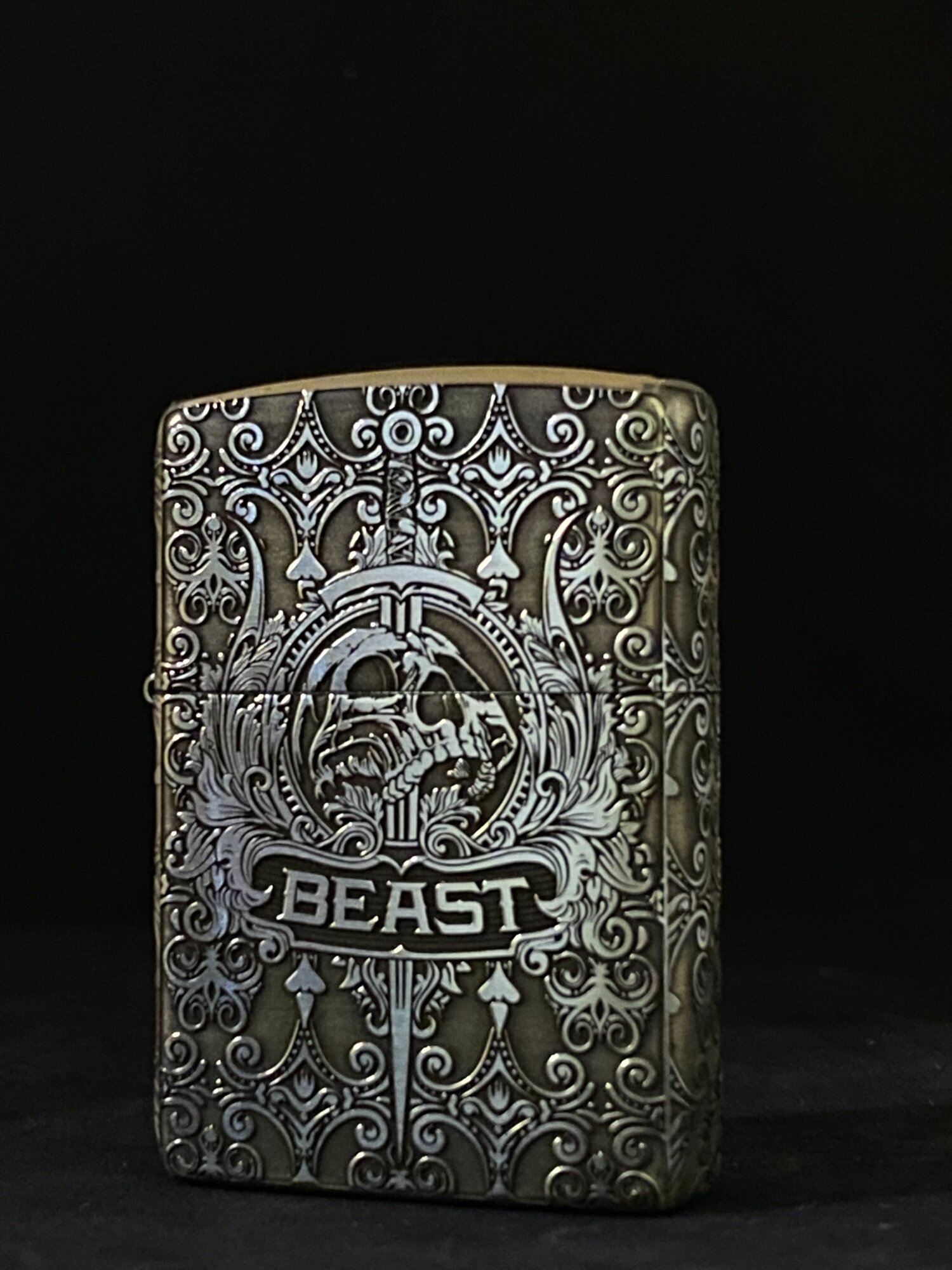 Зажигалка бензиновая Zippo(Armor) Beast Custom Хром с глубокой объемной гравировкой