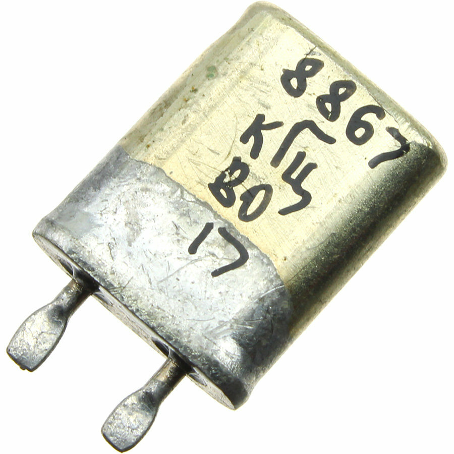 фото Кварцевый резонатор 8.867 МГц