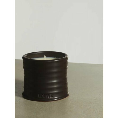Ароматическая свеча LOEWE Home Scents Лакрица, в глазурированном терракотовом подсвечнике, 170 гр