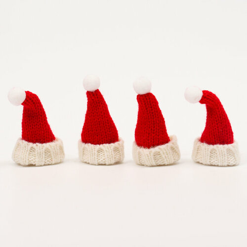 Новогодняя шапка для игрушек вязанная набор 4 шт размер 75 4 см 453₽