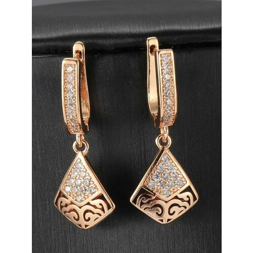 Комплект серег XINQUAN jewelry циркон размер 30 мм золотистый 720₽