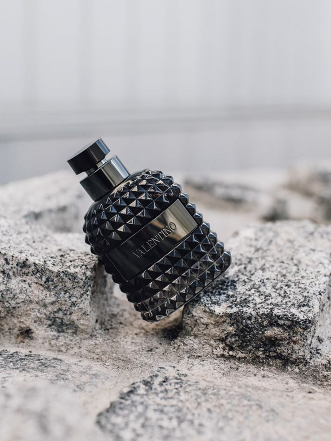 Духи Uomo Born in Roma Rockstud Noir, мужская вода, фужерная композиция, 100 мл