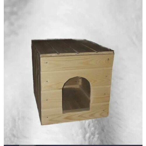 Домик-будка для кошек из вагонки без утепления 50х40х40см