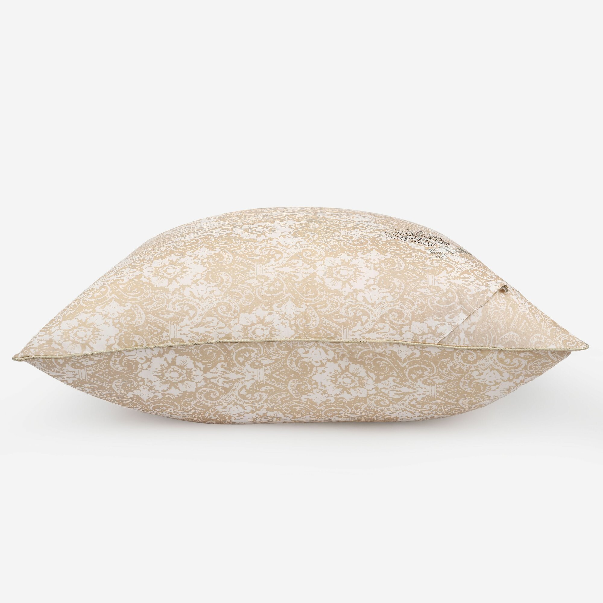 фото Подушка шелковая. Размер 50x70 см. Средняя жесткость