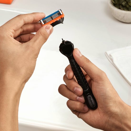 Сменные кассеты Gillette Fusion5 Power, для бритья, 8 штук — фото 1