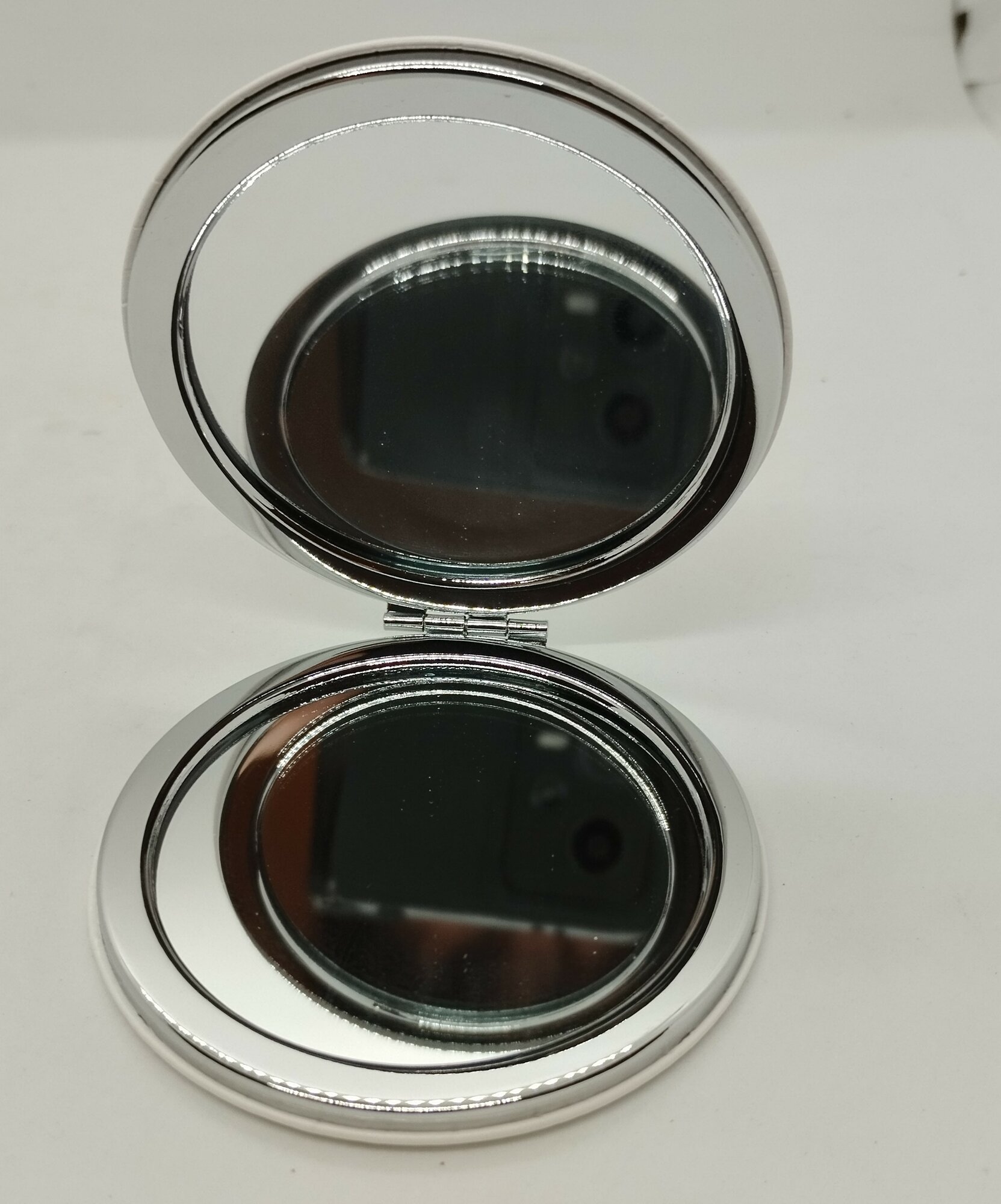 Зеркало кожаное, круглое "Котенок Say Cheese" — фото 1