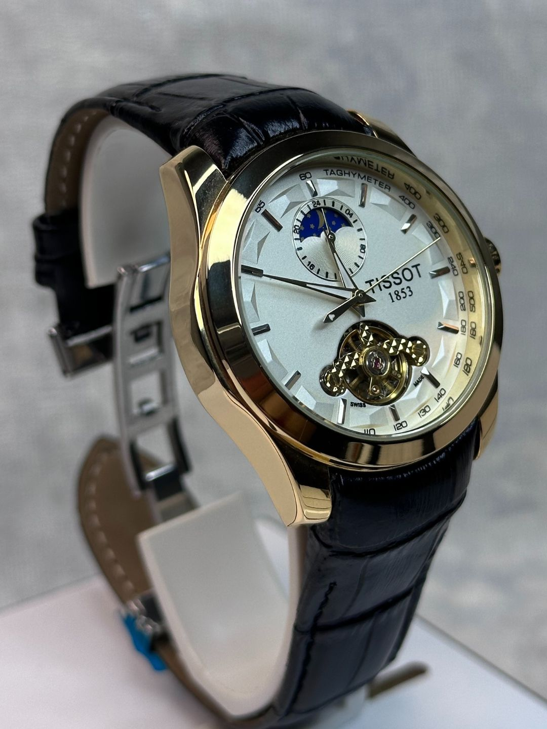 Наручные часы Классика