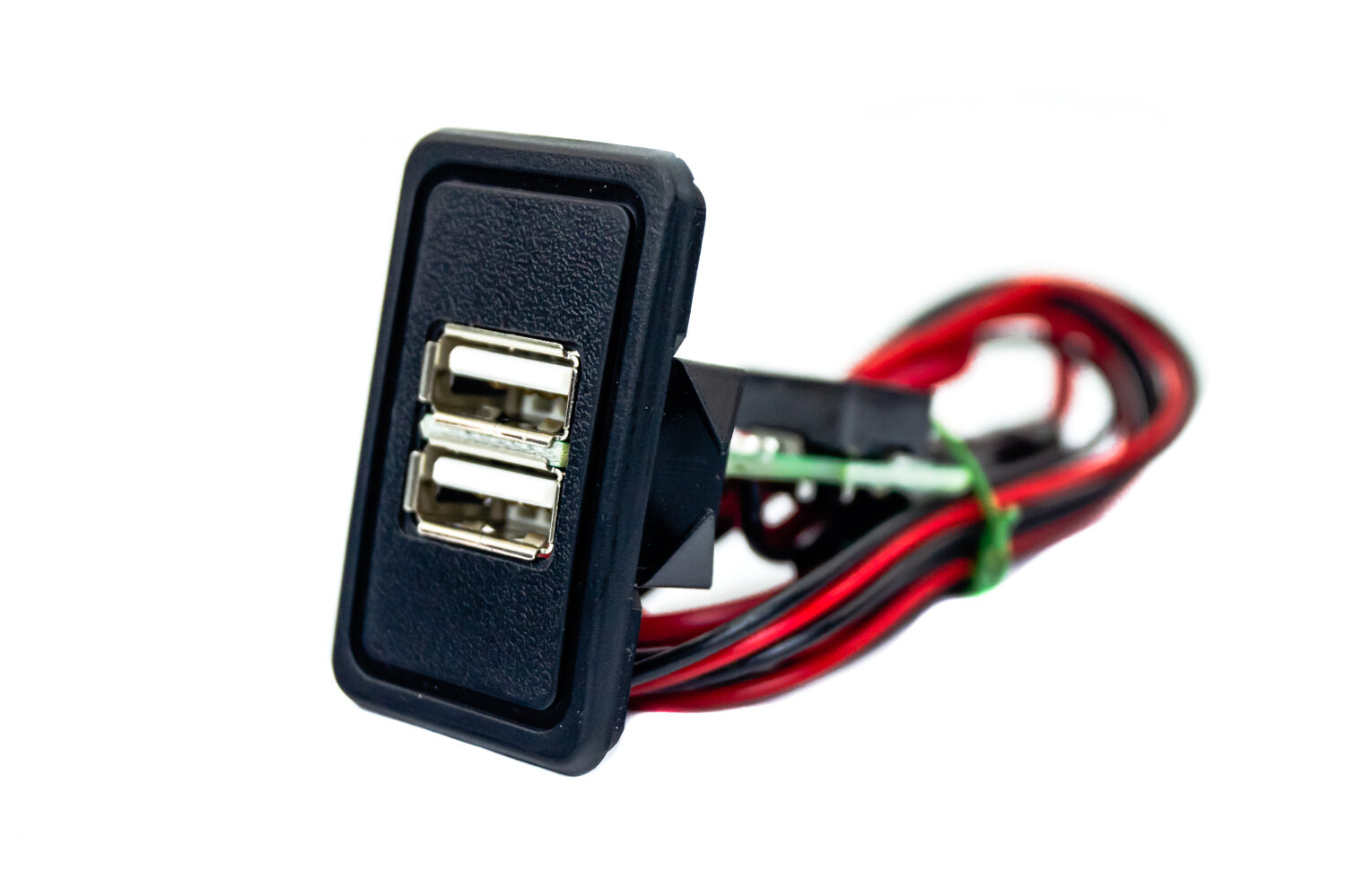 USB зарядное устройство, 2 слота на ВАЗ 2108-21099 (высокая панель), ВАЗ 2113-2115, Лада Нива 4х4 Легенд